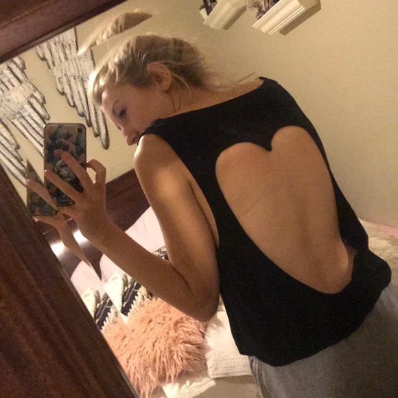 Brandy Melville tank top - Picture 4 of 4